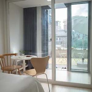 Urbanstay Myeongdong Apartamento Seúl